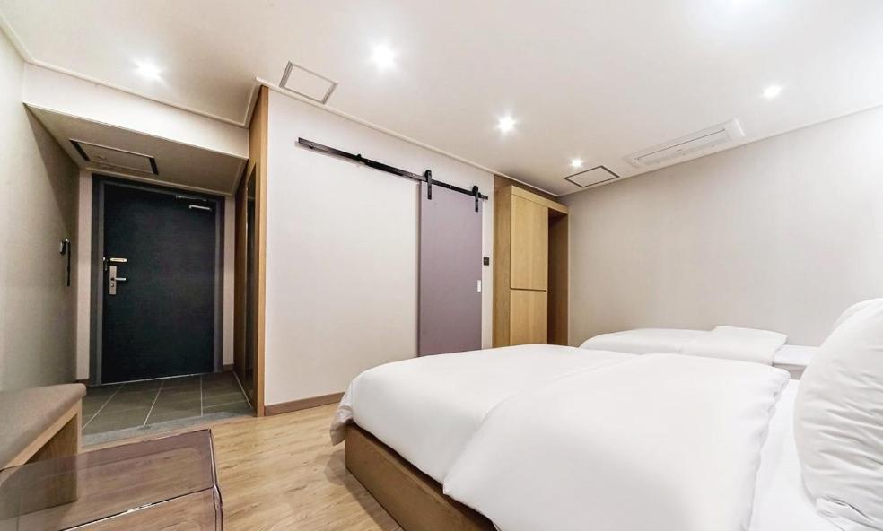 เซนโทร ทัวริสต์ โฮเต็ล Hotel Chilgok ภายนอก รูปภาพ