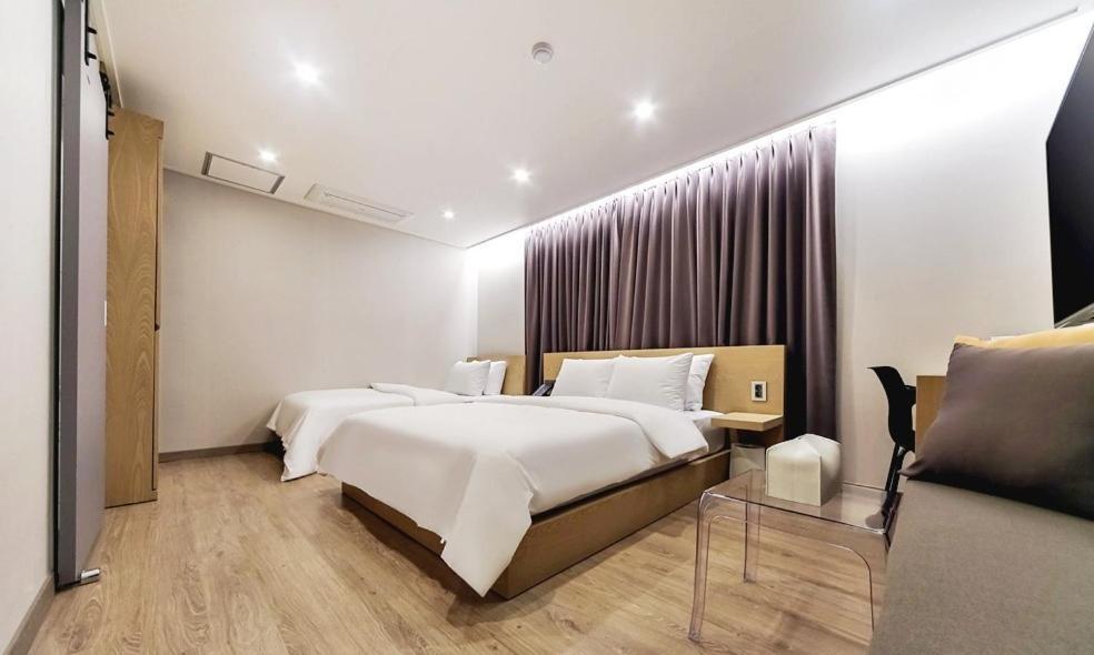 เซนโทร ทัวริสต์ โฮเต็ล Hotel Chilgok ภายนอก รูปภาพ